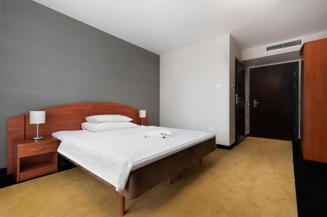 Hotel & Spa Polesie Białka Екстериор снимка